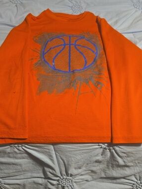 tek gear Orange Long Sleeve Shirt with Blue & Gray Basketball Graphic